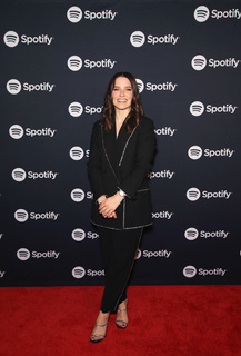 Sophia Bush feet photo thumbnail
