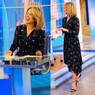Amy Robach feet photo thumbnail