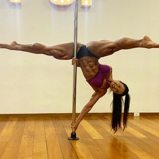 Gracyanne Barbosa feet photo thumbnail