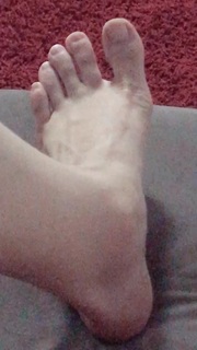 Alaine Crissiê feet photo thumbnail