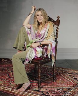Joss Stone feet photo thumbnail