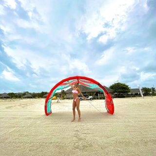 Lívia Andrade feet photo thumbnail
