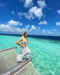 Renata Fan feet photo thumbnail