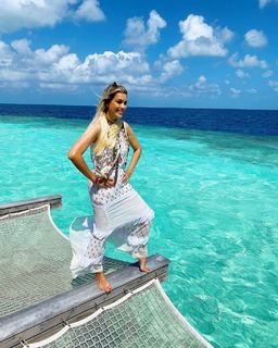 Renata Fan feet photo thumbnail
