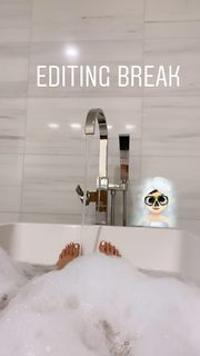 Jenna Ezarik feet photo thumbnail