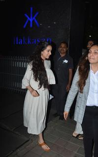 Shraddha Kapoor feet photo thumbnail