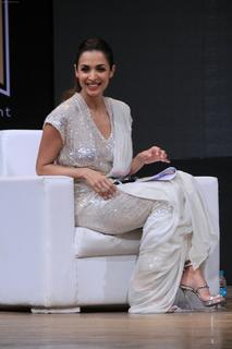 Malaika Arora feet photo thumbnail