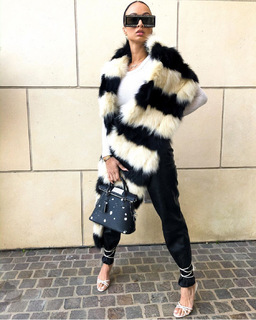 Draya Michele feet photo thumbnail