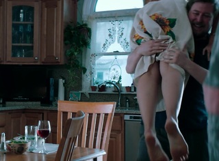 Maggie Gyllenhaal feet photo thumbnail