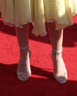 Christina Applegate feet photo thumbnail