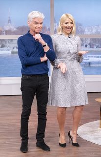 Holly Willoughby feet photo thumbnail