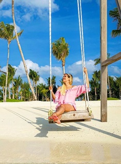 Renata Fan feet photo thumbnail