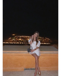 Cynthia Rodríguez feet photo thumbnail