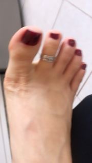 Alaine Crissiê feet photo thumbnail