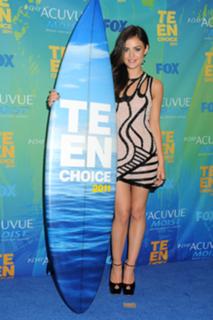 Lucy Hale feet photo thumbnail