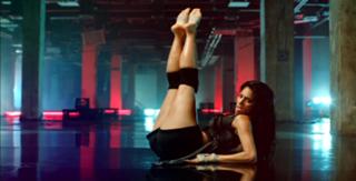 Nicole Scherzinger feet photo thumbnail