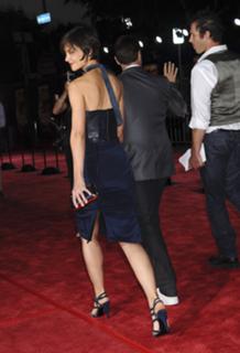 Katie Holmes feet photo thumbnail