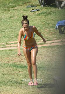 Tulisa feet photo thumbnail