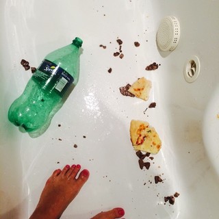 Colleen Ballinger feet photo thumbnail