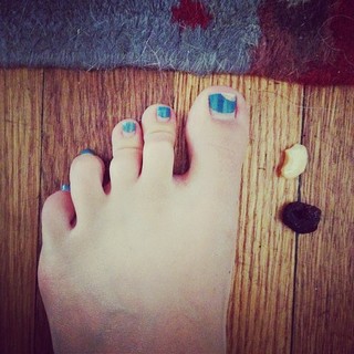 Colleen Ballinger feet photo thumbnail