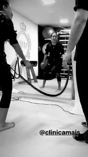 Anitta feet photo thumbnail