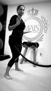 Anitta feet photo thumbnail