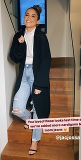 Jacqueline Jossa feet photo thumbnail