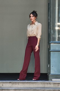 Victoria Beckham feet photo thumbnail