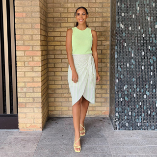 Rochelle Humes feet photo thumbnail