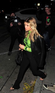 Sofia Richie feet photo thumbnail