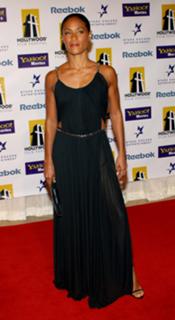 Jada Pinkett Smith feet photo thumbnail