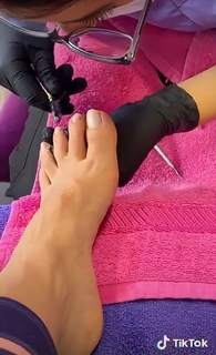 Yoseline Hoffman feet photo thumbnail