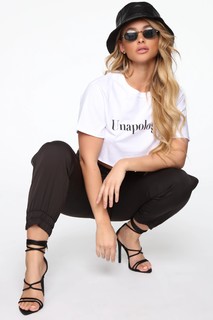 Lauren R. Wood feet photo thumbnail