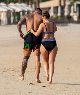 Jacqueline Jossa feet photo thumbnail