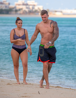 Jacqueline Jossa feet photo thumbnail
