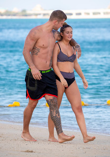 Jacqueline Jossa feet photo thumbnail