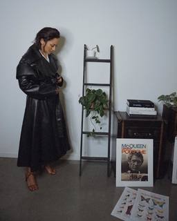 Kat Graham feet photo thumbnail