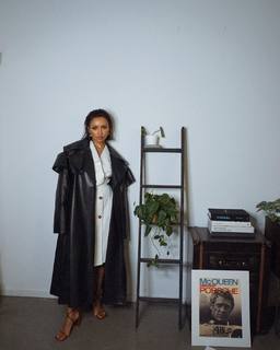 Kat Graham feet photo thumbnail