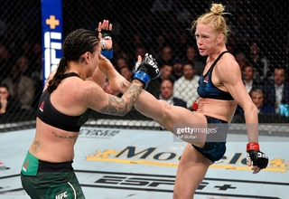 Holly Holm feet photo thumbnail