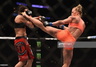 Holly Holm feet photo thumbnail
