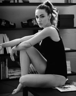 Melita Toniolo feet photo thumbnail