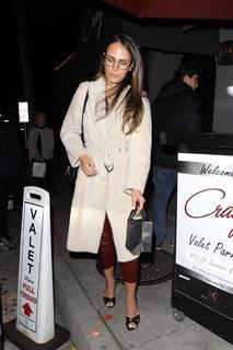 Jordana Brewster feet photo thumbnail