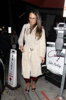 Jordana Brewster feet photo thumbnail