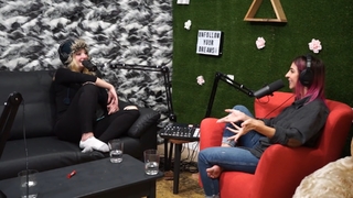 Gabbie Hanna feet photo thumbnail