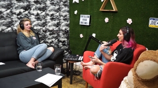 Gabbie Hanna feet photo thumbnail