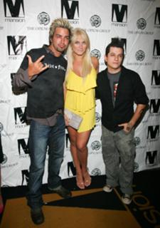 Brooke Hogan feet photo thumbnail