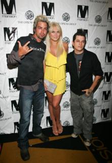 Brooke Hogan feet photo thumbnail