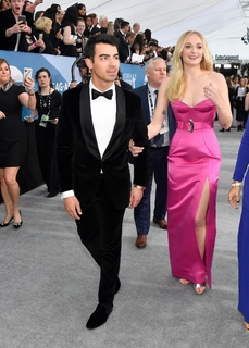 Sophie Turner feet photo thumbnail