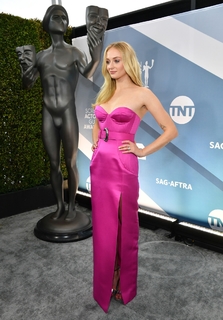 Sophie Turner feet photo thumbnail