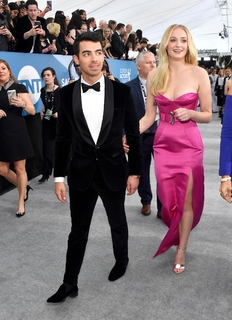 Sophie Turner feet photo thumbnail